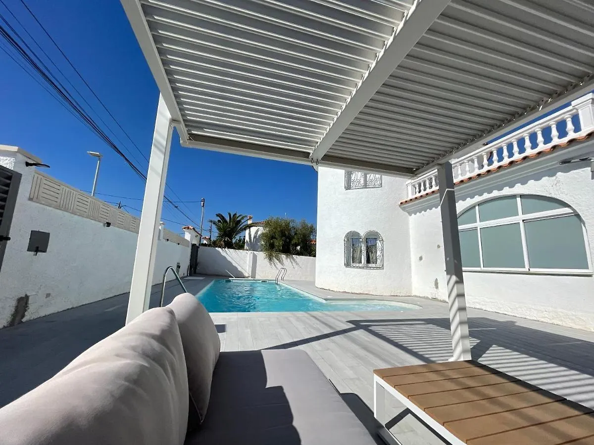 Villa “Castellon“ Miami Playa