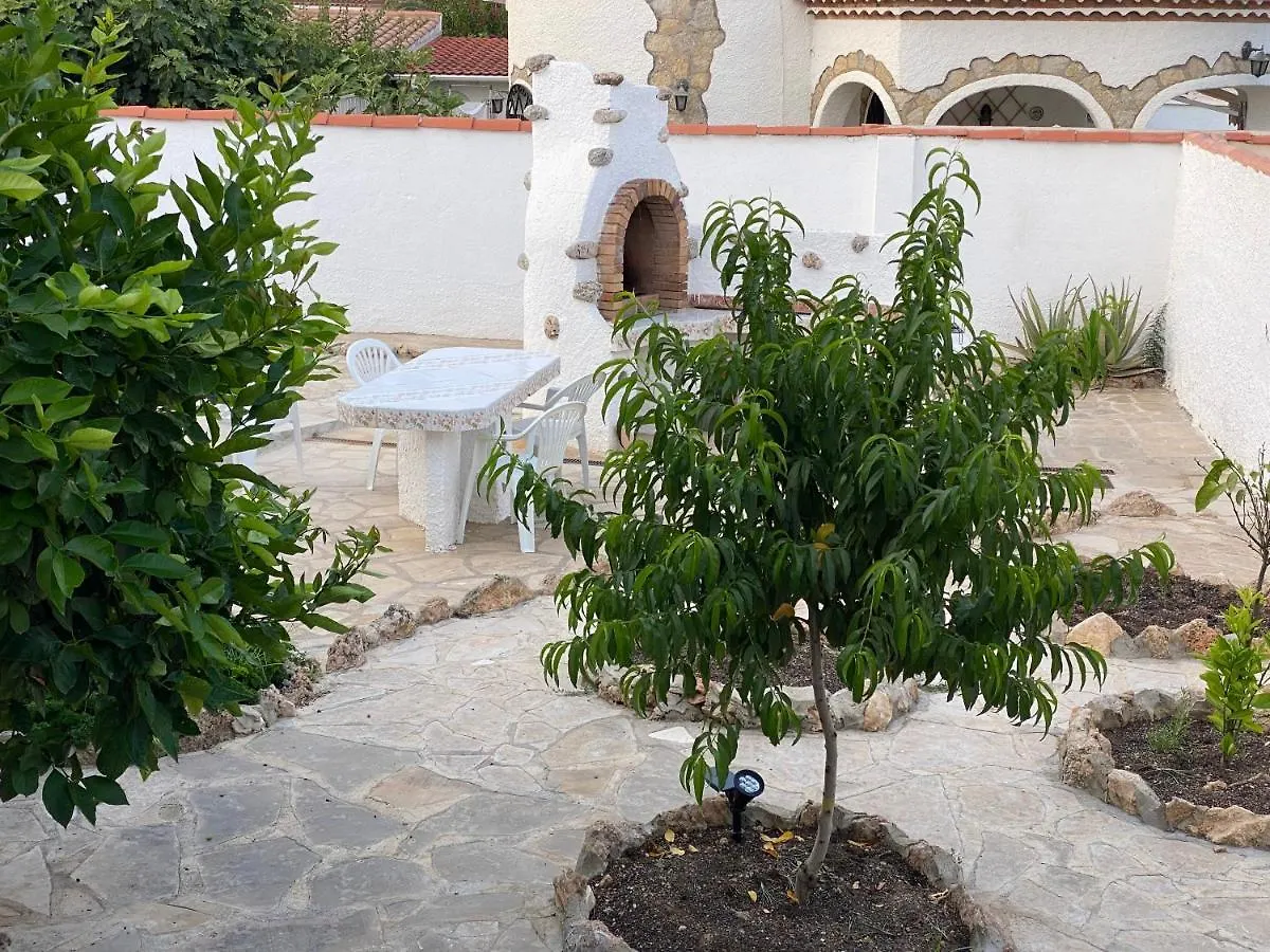Villa “Castellon“ Miami Playa 0*,  Španělsko