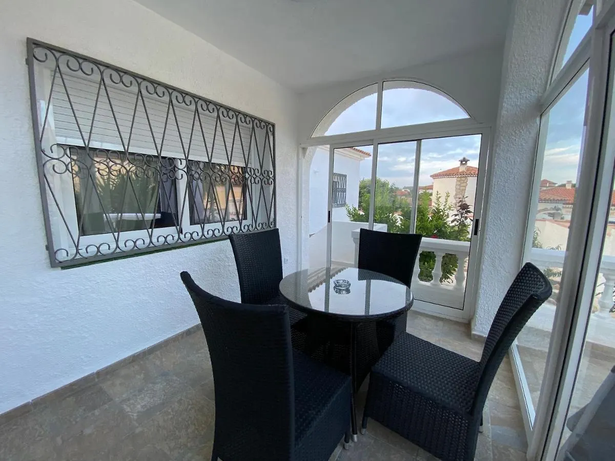 Villa “Castellon“ Miami Playa 0*,  Španělsko